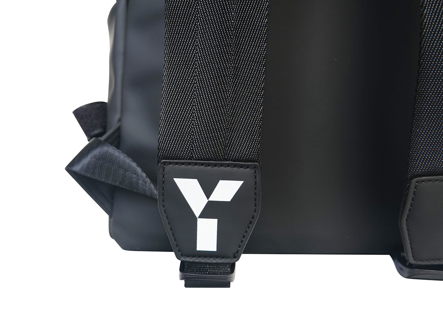 Roam Backpack - Black
